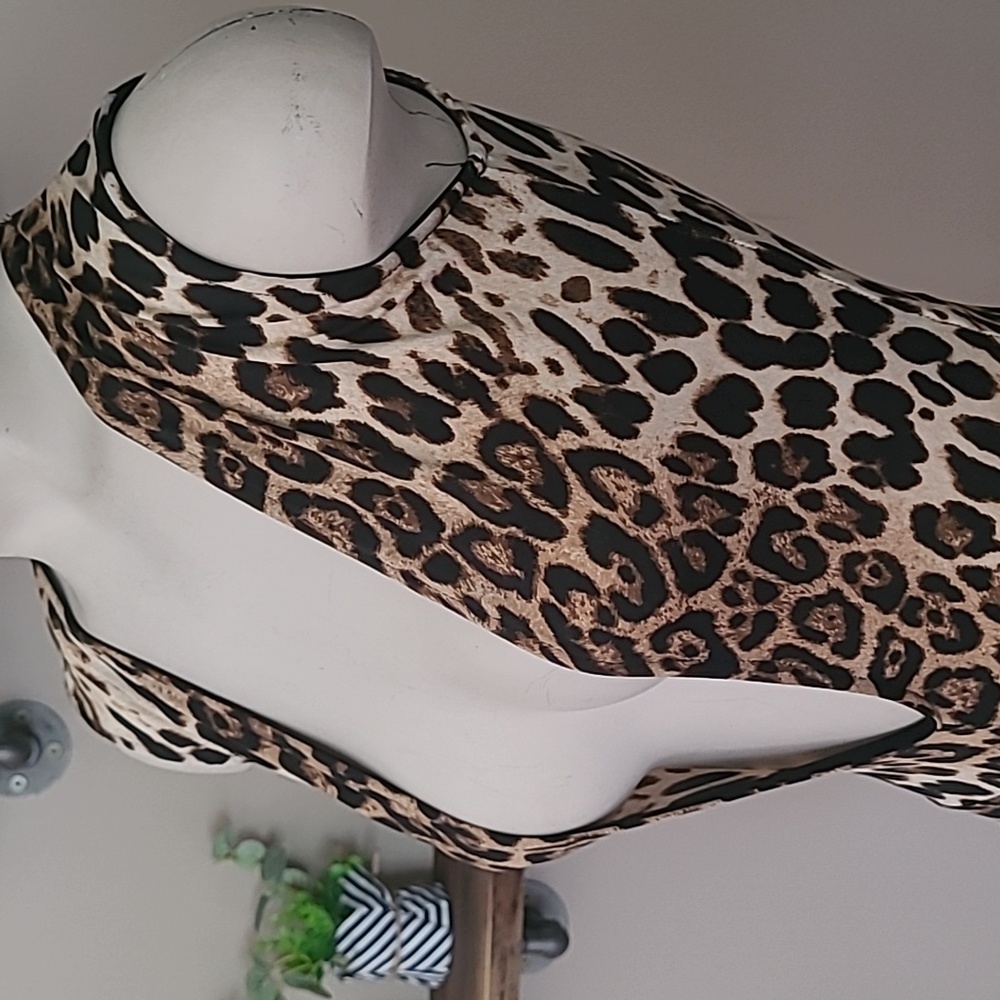 Leopard Print Bodysuit - Picture 5 of 7